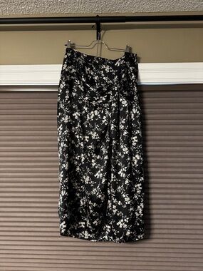 Zara Black Midi Skirt with White Floral Print
